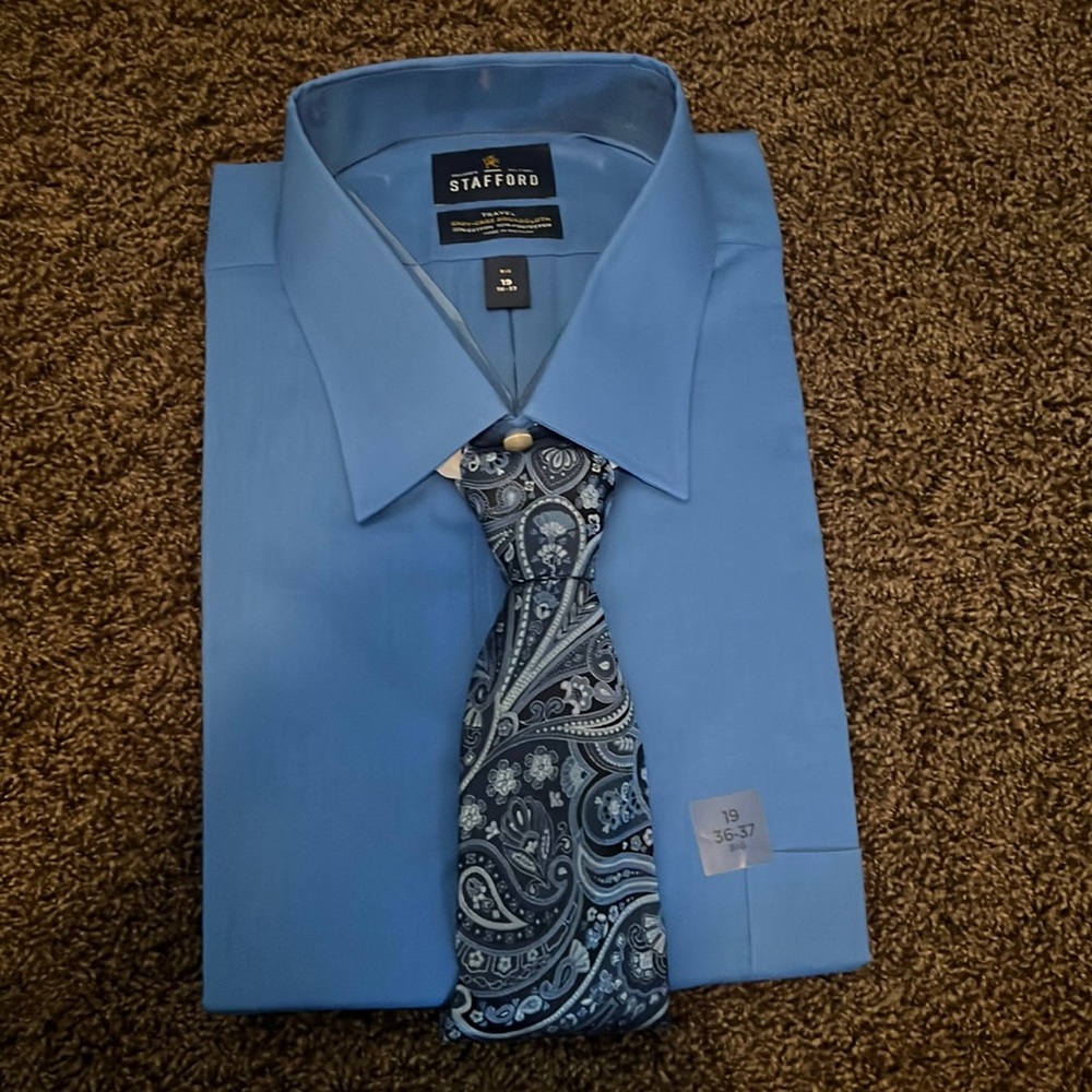 JCPENNEY BUTTON UP